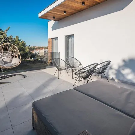 Contemporary Luxor Villa