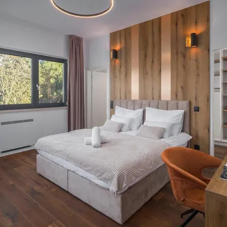 Contemporary Luxor * Umag